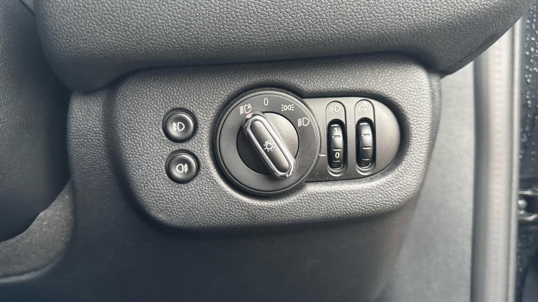 MINI Clubman 2.0 Cooper S Sport 6dr Auto [Comfort/Nav+ Pack] Petrol Estate